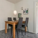 6 Person In Prázdninový dům